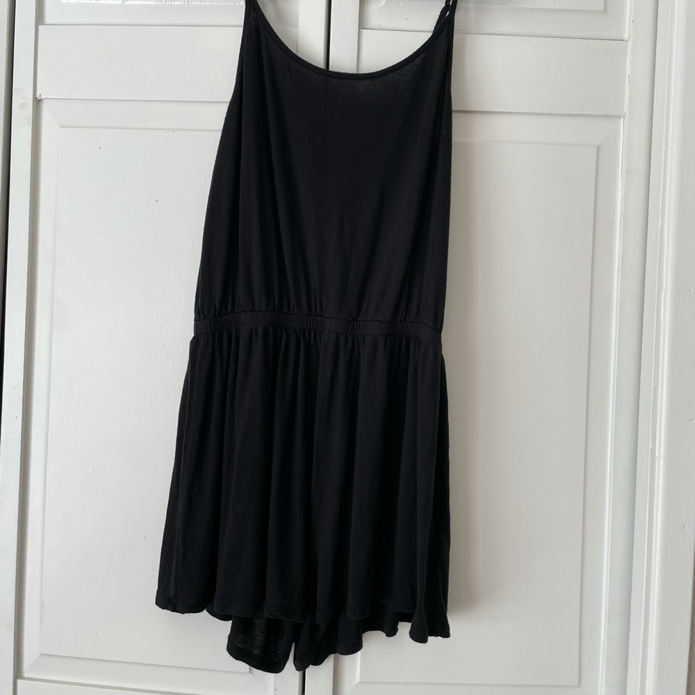 Casual black romper. Size L